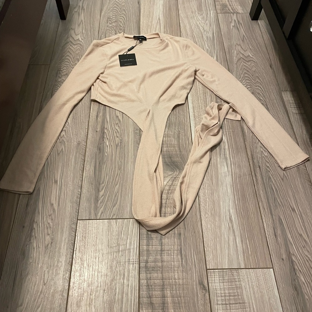 NWT Jluxlabel Tan Marsia Wrap Top - M(the model pic is the beige color, not tan)